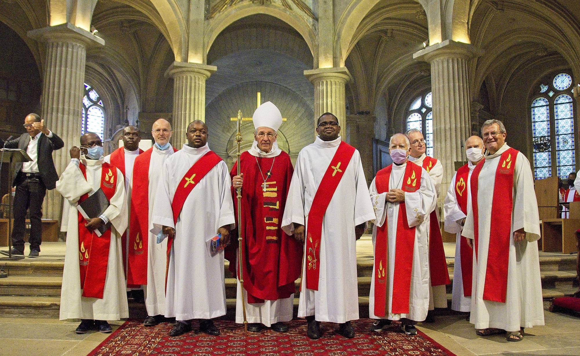 La messe d'ordination diaconale d'Habib Atanga et Wycliff Oluoch fut un des temps fort de cette rentrée. Célébrée à l'église saint Médard de Paris. par Mgr Gaschy, évêque émérite de st Pierre et Miquelon, elle a rassemblé la communauté spiritaine de Paris.