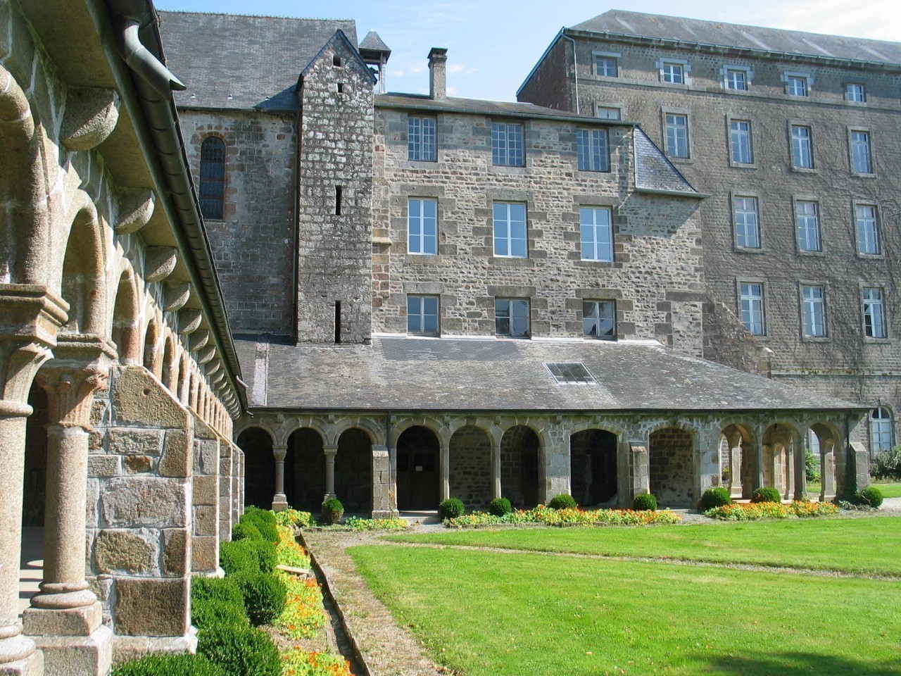 L'abbaye blanche de Mortain va devenir un campus étudiant