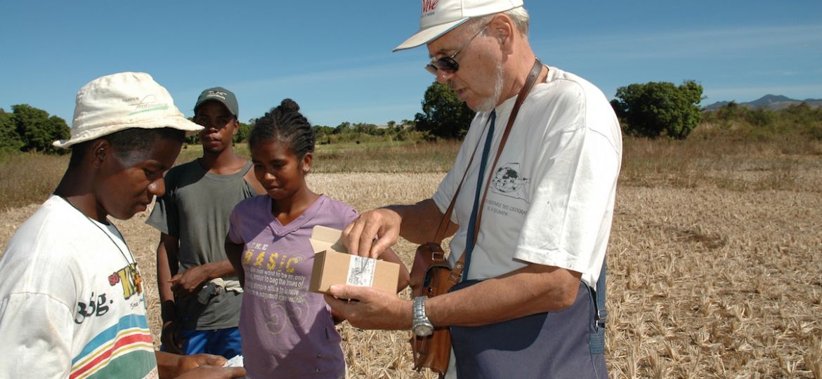 1333_MADAGASCAR. Diego Suarez, visite au champ spiritain